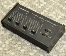 Realistic 4-Channel Stereo Microphone Mixer 32-1105A Four Mics / Lines