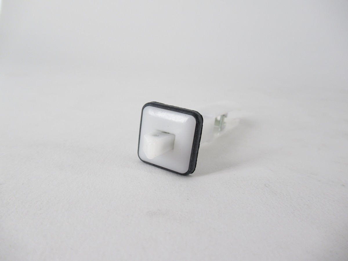 Genuine OEM Nissan 78826-01L0B Fuel Door Release Lock Latch 2015