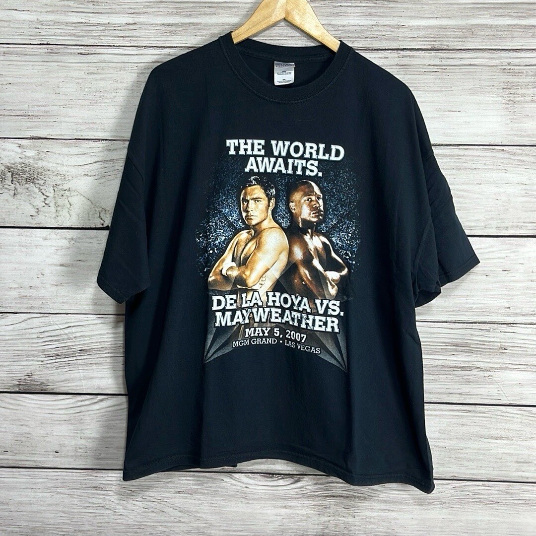 Y2K 2007 Mayweather vs De La Hoya XL Gildan The World Awaits MGM Tee Shirt 2XL