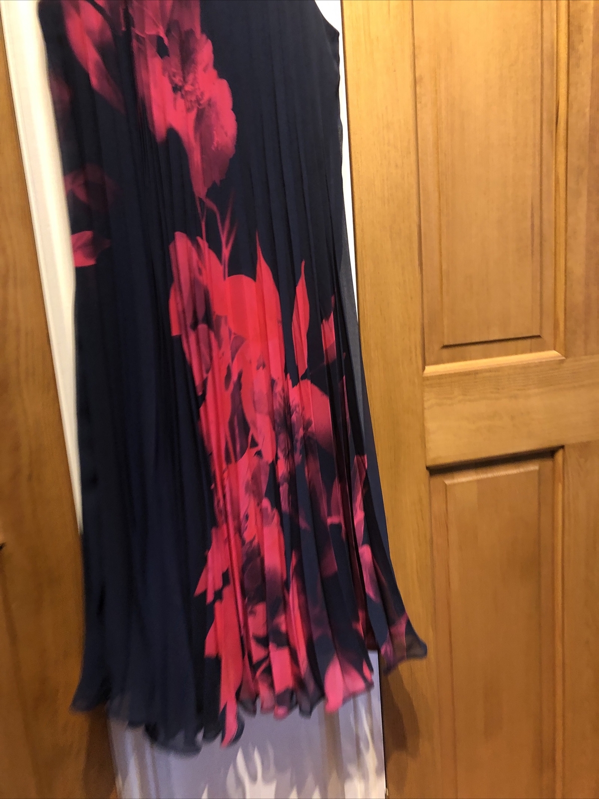 ladies Pleated dress size 18 Roman Blues/reds eBay