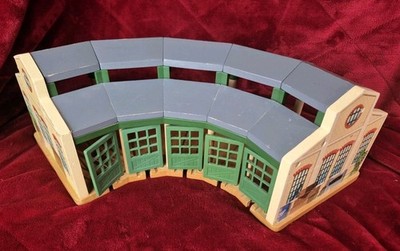 THOMAS The TRAIN Wooden Railway Tidmouth Sheds Roundhouse Learning Curve