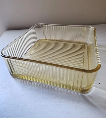 Vintage Ribbed 8-1/2 x 8-1/2 amber Federal Glass refrigerator dish w/o lid