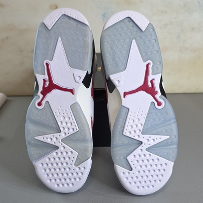 Jordan Air Jordan 6 Retro (GS) White/Red/Black Leather Mid Top Lace-Up 4Y