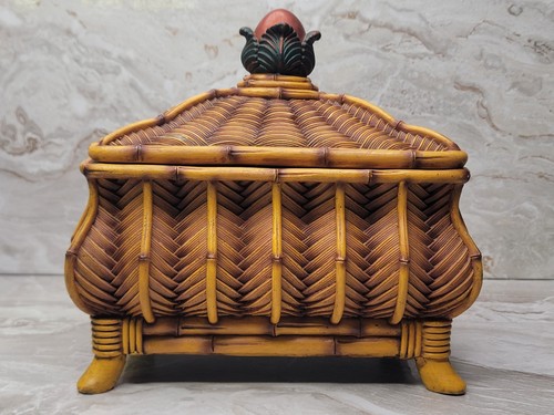 Vintage Rare Faux Bamboo Footed Ceramic Box with Lid - 70s-80s Hollywood Regency - Picture 6 of 13