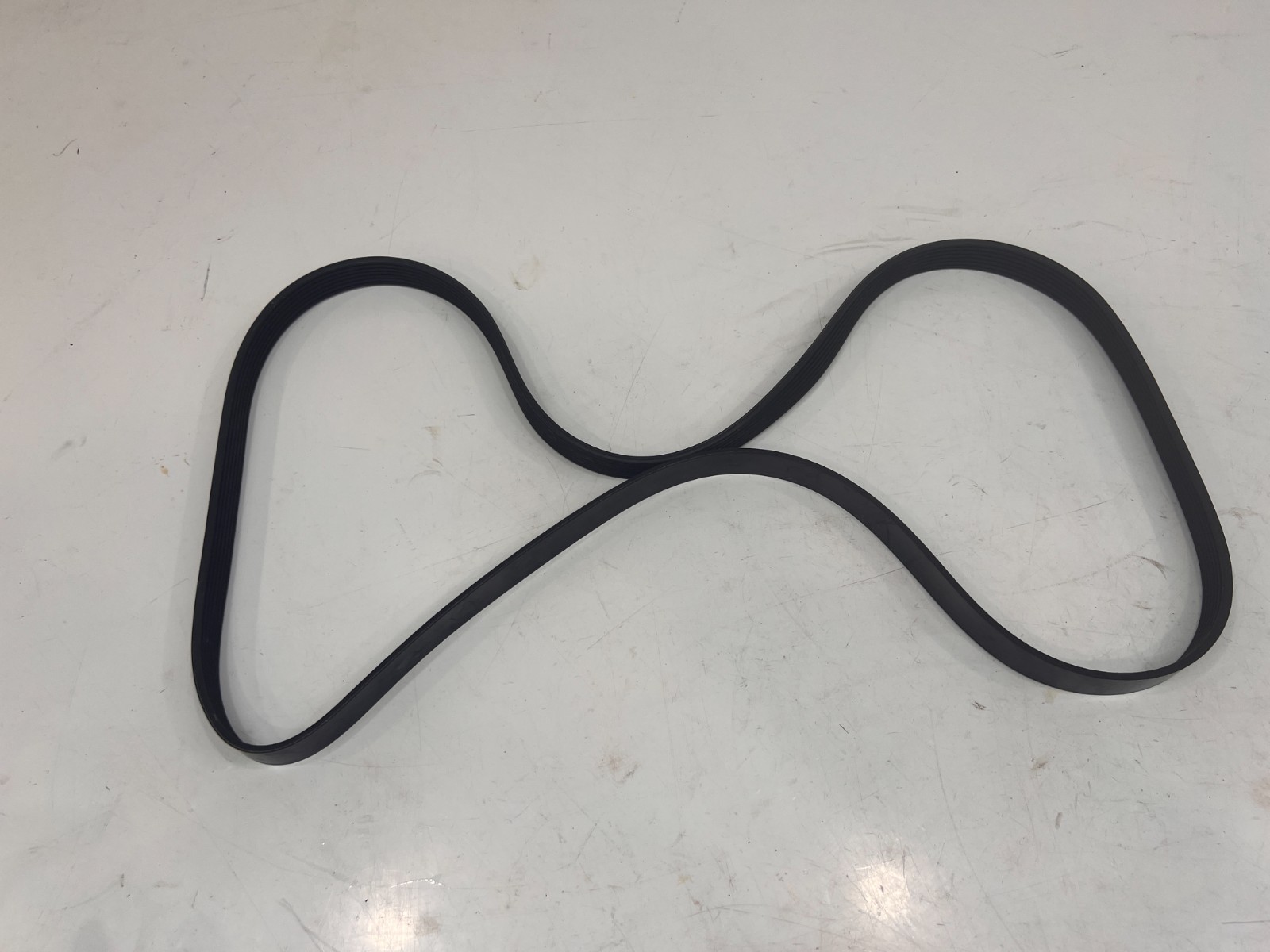 LAMBORGHINI AVENTADOR LP770 SVJ RIBBED V-BELT OEM 07M903137E