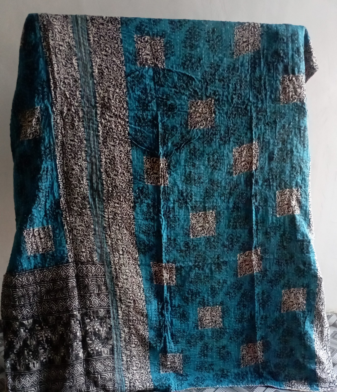 Foto 1 di 2
