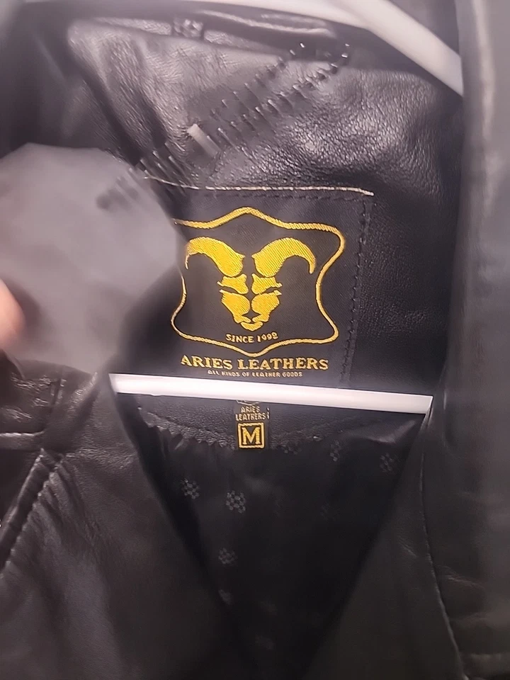 Кожаная классическая мотоциклетная мужская куртка размер M черная - Изображение 3 из 4