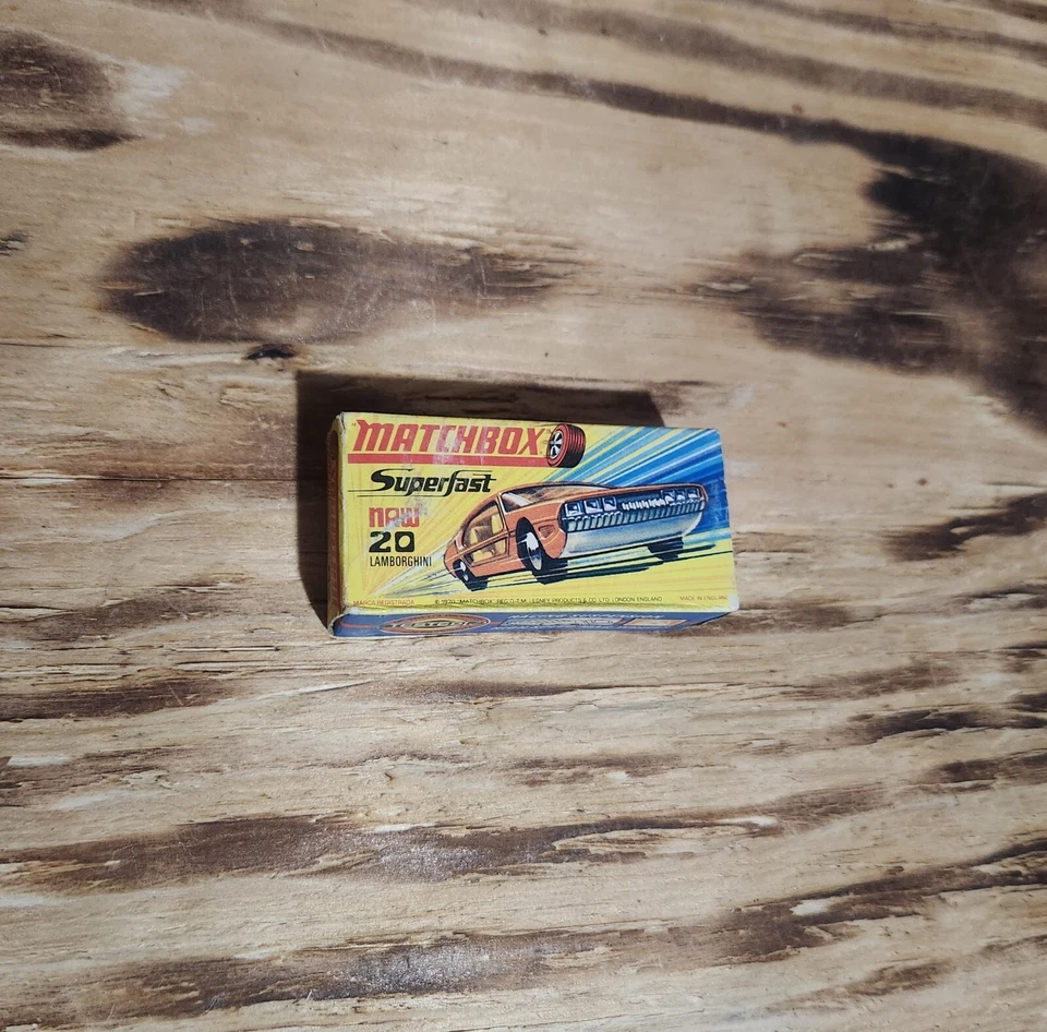Matchbox Lesney 20 Lamborghini Marzal Salmon (Pink) -  Original Box - Superfast - Image 2 of 4