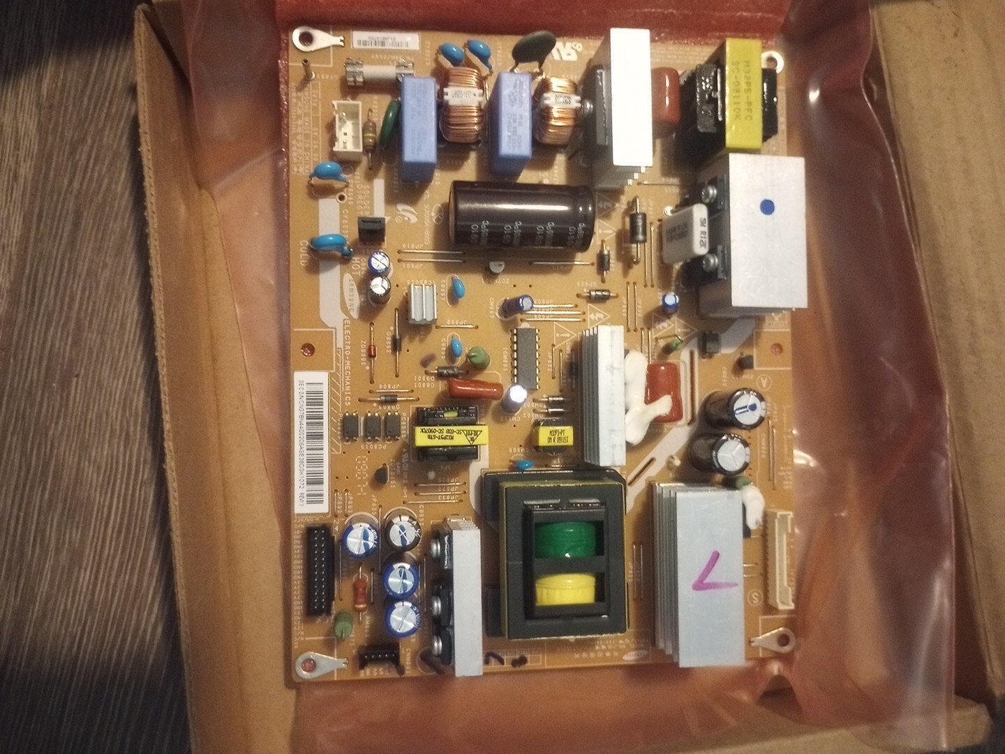 Samsung BN41-00963A Main Board , BN97-01995G / BN4100963A for LN37A450C1DXZA
