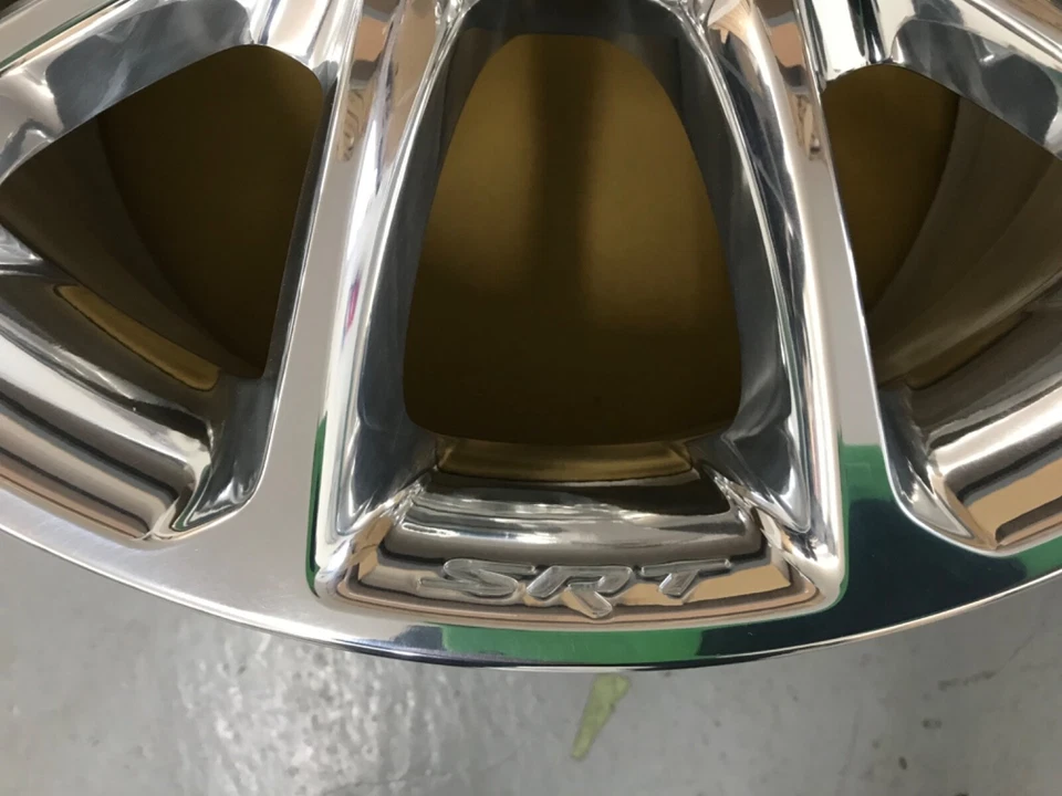 Factory OEM MOPAR 2013-2017 Dodge Viper FORGED SRT  front wheel 82213445 — 第 2/4 张图片