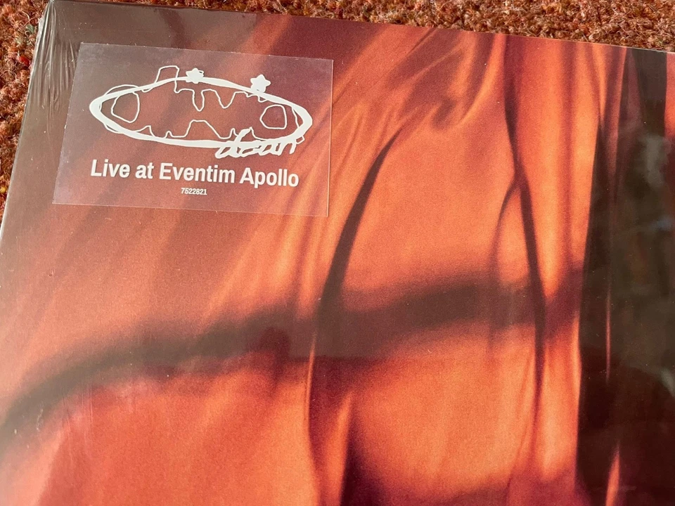 Olivia Dean – Live At Eventim Apollo Double Vinyl LP Sealed - Image 2 of 4