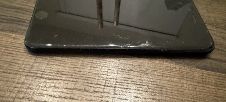 Apple iphone 7 Plus A1784 32GB Black Unlocked FAIR (READ) - Image 4 of 4