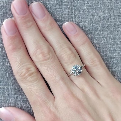 Platin Diamant Ring 1,90 Karat IGI E F VVS2 Rundschliff CVD Lab Grown PT950