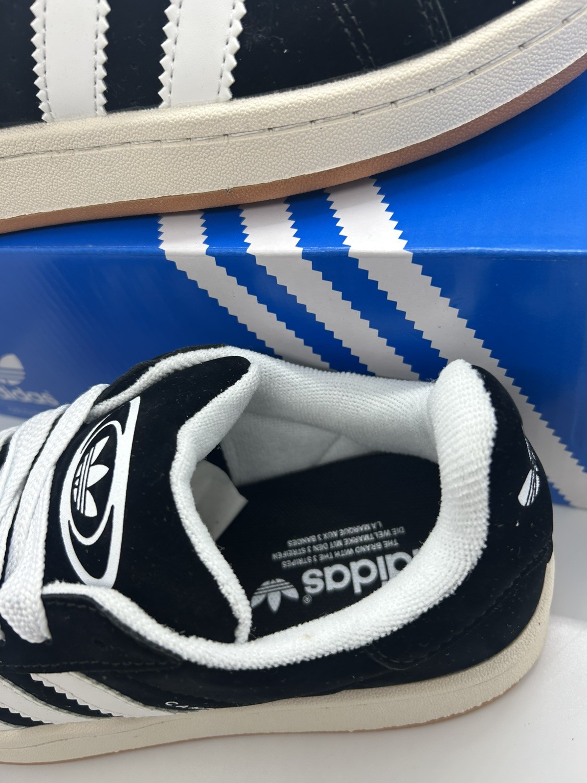 Adidas Campus Size 8 UK Good Unisex Shoe Black/White image 6