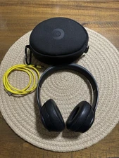 Beats Solo Wireless Headphones A1796 Black With Case