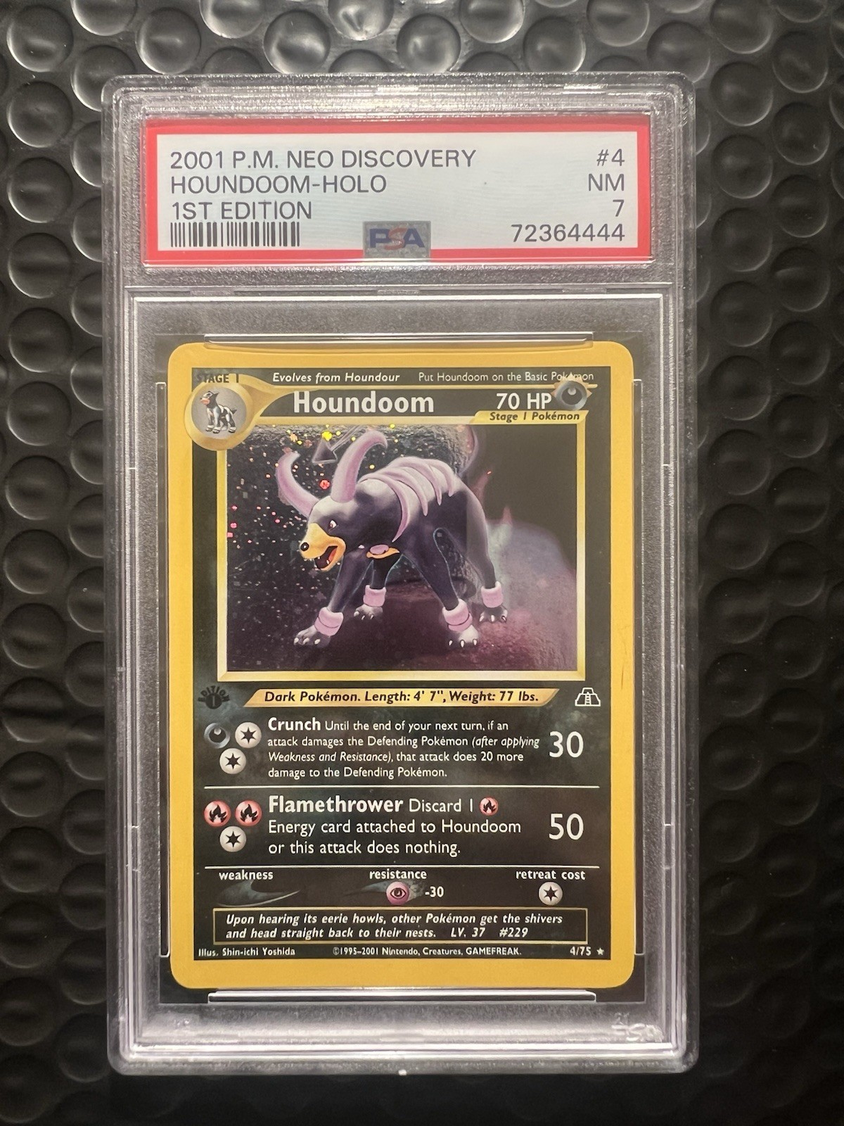 2001 Pokémon TCG Neo Discovery Houndoom Holo 4/75 1st edition PSA 7