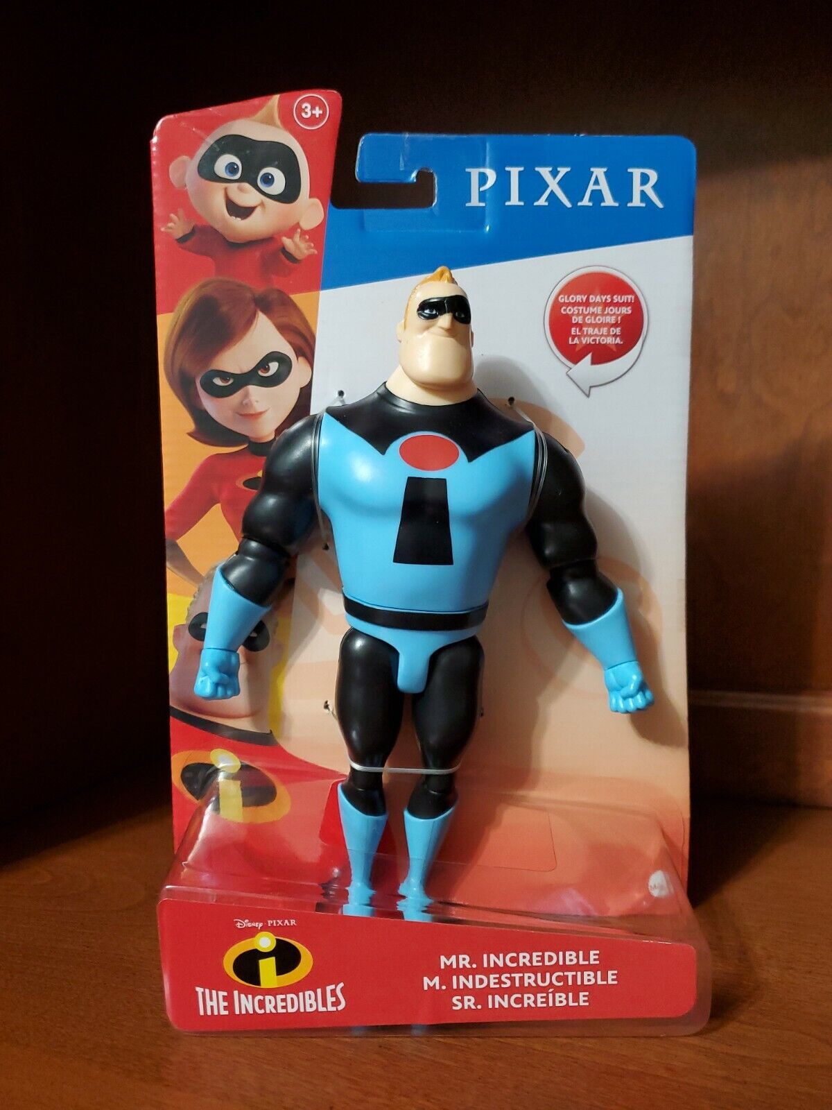 Mr. Incredible - Pixar The Incredibles Action Figure Disney Store Toys  (Sub-Standard Packaging)