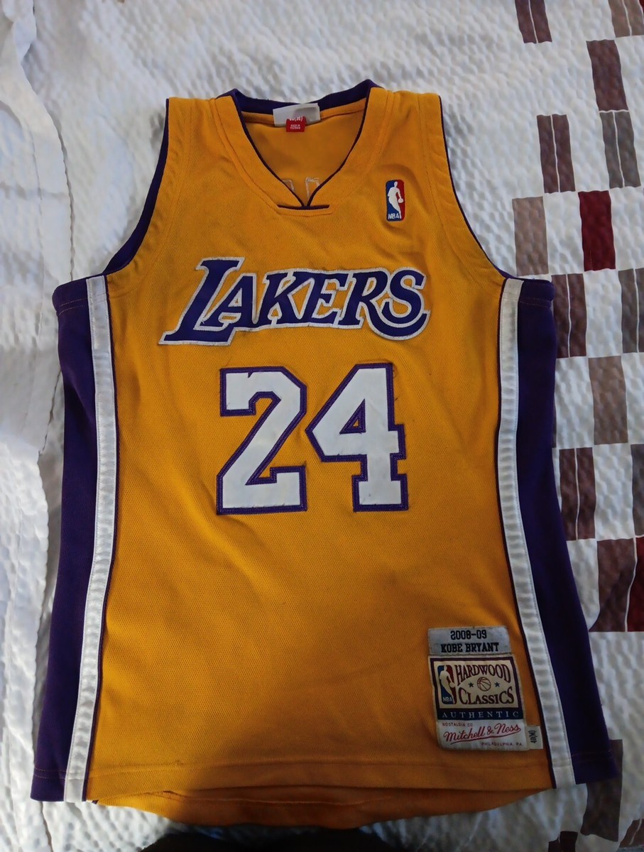 Mitchell & Ness Kobe Bryant #24 Lakers Jersey Size 40 M | eBay