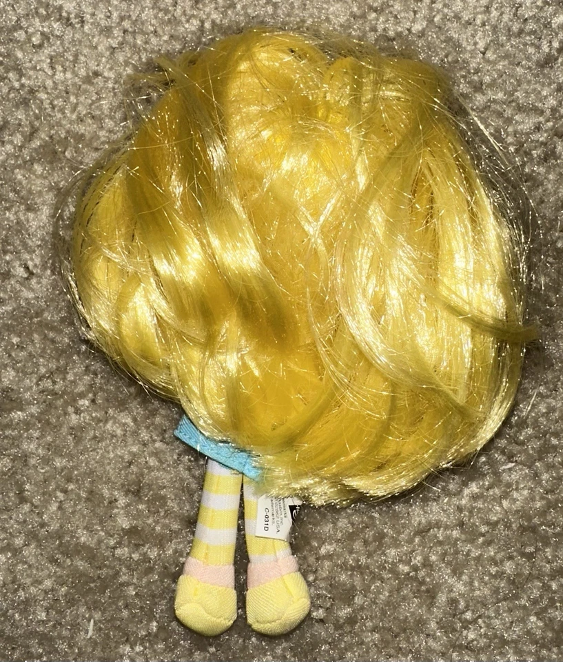 Muñeca abrazable de felpa de cuerpo suave Hasbro Strawberry Shortcake 6" LEMON MERENGUE 2008 Foto 2 de 2