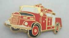 PIN S  CAMION POMPIER  MADE IN FRANCE GD FORMAT