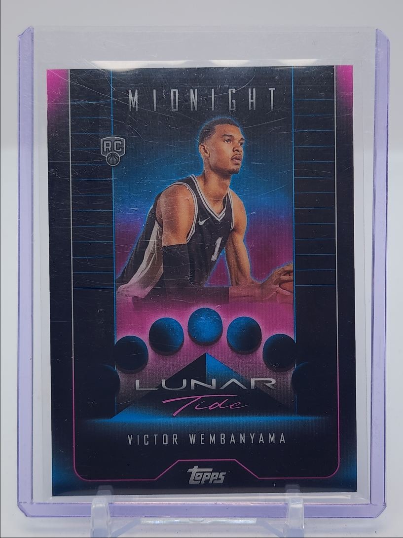 VICTOR WEMBANYAMA 2023-24 TOPPS MIDNIGHT LUNAR TIDE ROOKIE RC Q4260