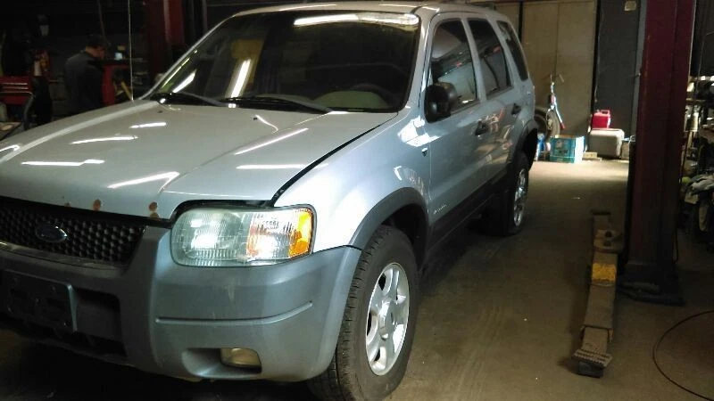 02-03 Conjunto de válvula de carrocería de acelerador Mazda Tribute 3,0 litros Foto 3 de 4