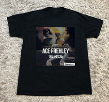 HOT Ace Frehley 1951-2025 Black T-shirt FULL size S-5XL Unisex DS837