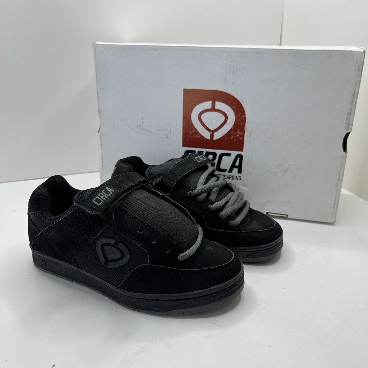 Vintage Circa Y2K 2000's Big Tongue Skater Grunge Size 5 Men's