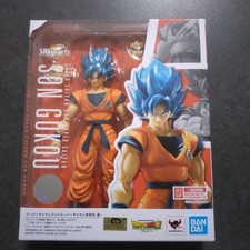 Opened item: S.H.Figuarts Super Saiyan God Super Saiyan Son Goku