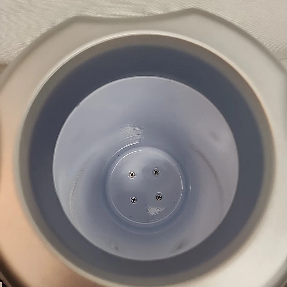 EMERSON GARRAFA REFRIGERADOR E AQUECEDOR ADAPTADOR AC USO EM CASA, CARRO, BARCO, CAMPISTA - Imagem 2 de 4