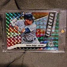 Panini 2021 Mosaic Aaron Judge Launched Prizm #L2 Yankees Baseball Card