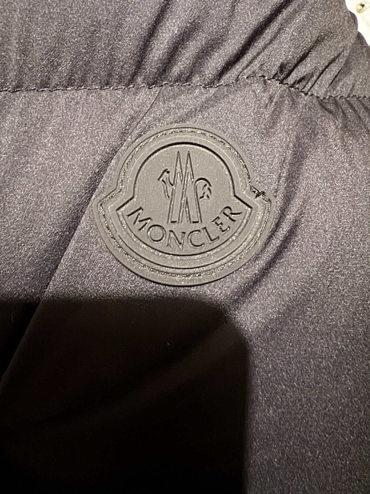 Moncler Madeira Men's Jacket Size 1 image 9
