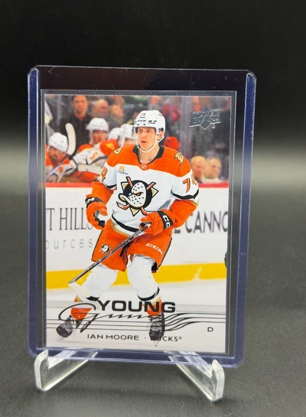 2025-26 Upper Deck Series 1 Young Guns Ian Moore RC Ducks #232