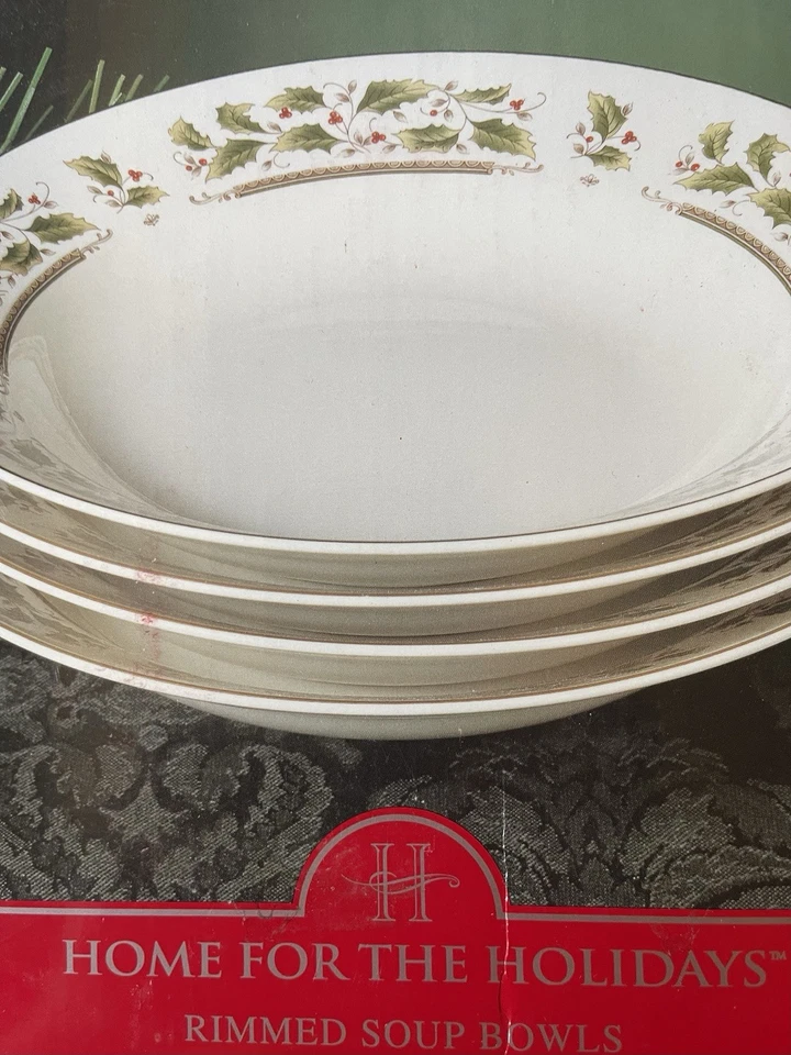 Royal Limited Holly Casa de vacaciones para las vacaciones 20 piezas China conjunto en caja Japón Foto 4 de 4