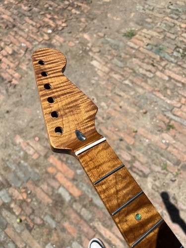 Guitarra Eléctrica AAAAA 22Trastes Acero Inoxidable Brillo HISCOLAJE Llama Tostada Arce Nec - Imagen 10 de 10