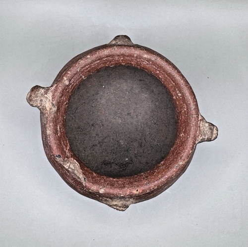 Rare Antique Pre-Colombian Footed Clay Pot 3" Approx - Picture 6 of 10