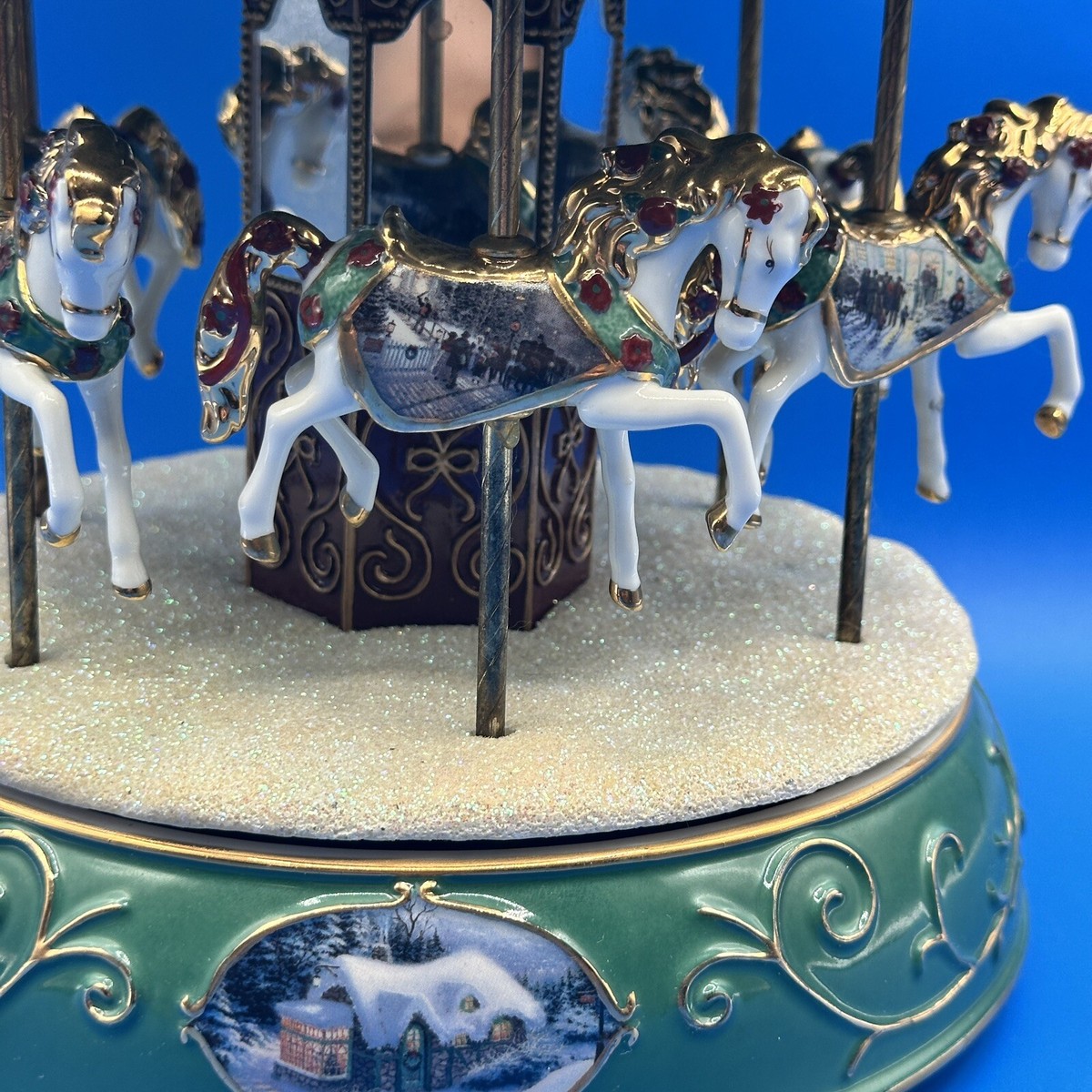 Thomas Kinkade Victorian Christmas Illuminated Musical Carousel