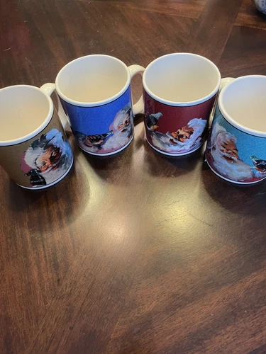 Set Of 4 Christmas Vintage Stoneware Coca Cola Santa Smiles Coffee Cups /Mugs