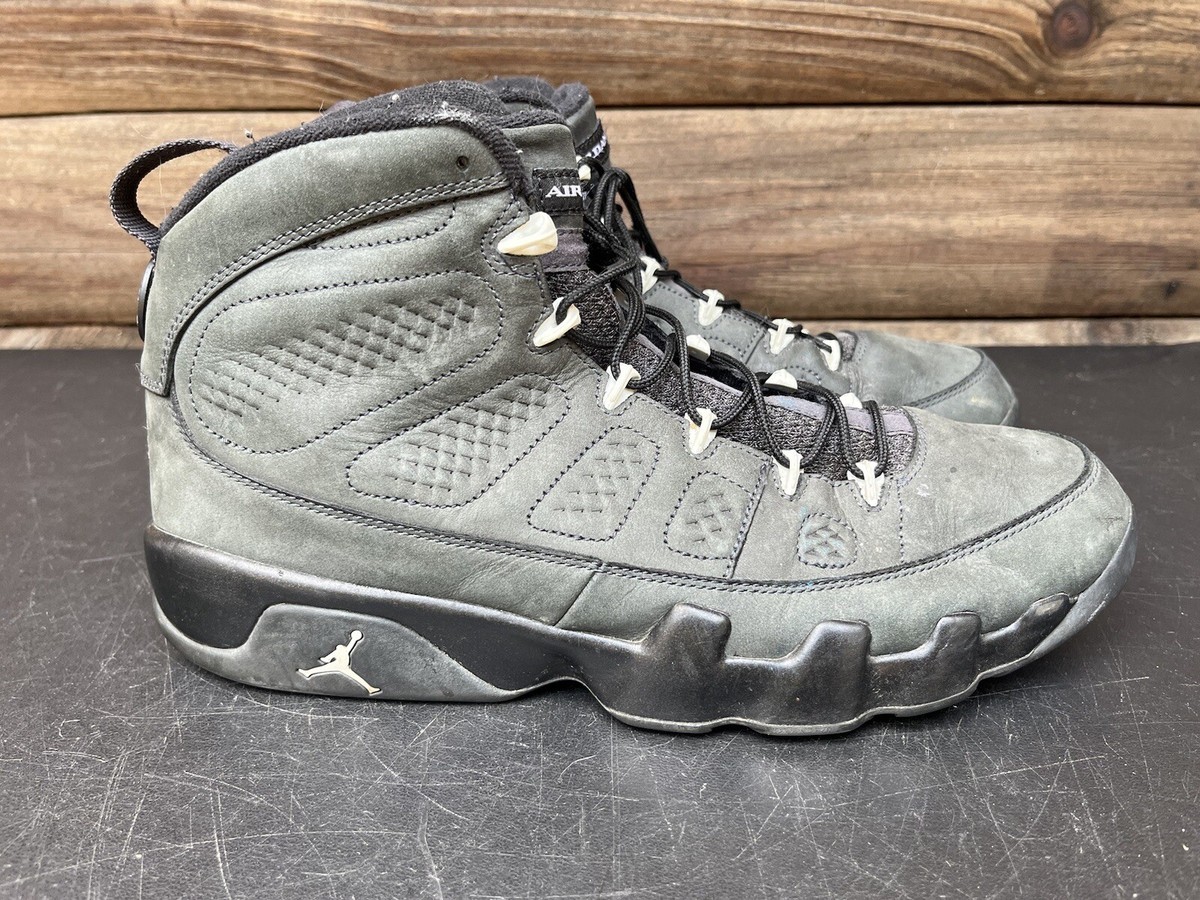 Nike Air Jordan Retro 