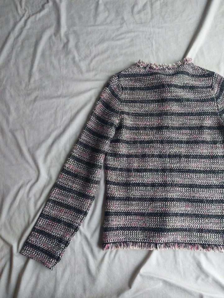 Max Mara Weekend. Attore Boucle Jacket. Size Medium. Brand New With Tags £260.00 - Image 4 of 4