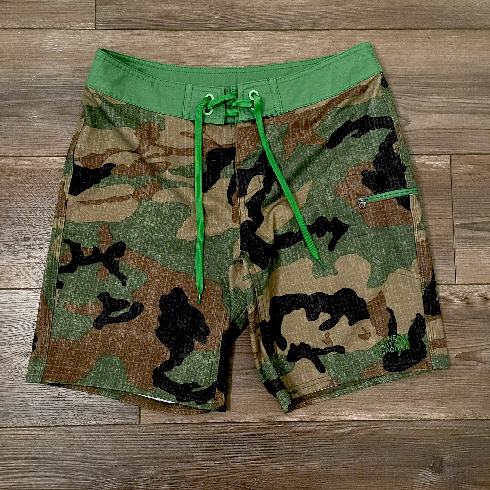 North Face Camo Board Shorts Swim Trunks Green Mens S… Gem