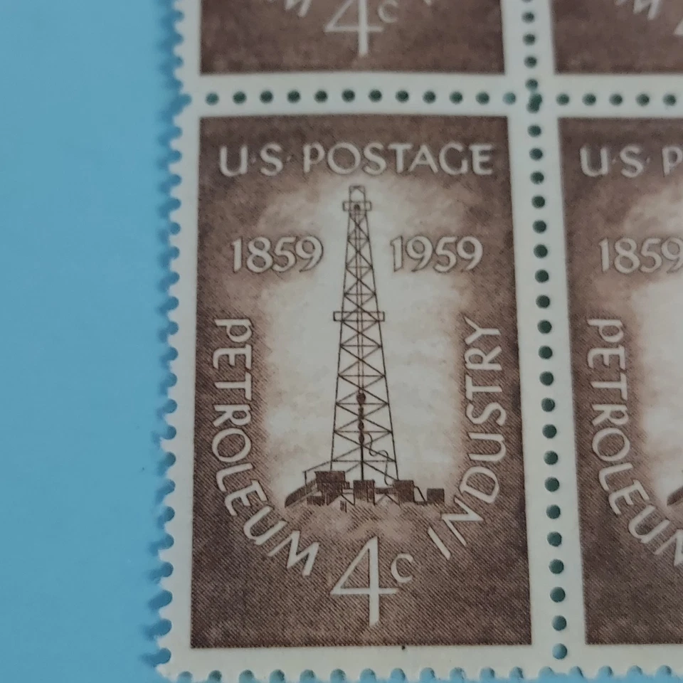 Stamps-4 stamp block of 4-cent stamps-Petroleum Industry-1959-Scott #1134 - Image 2 of 3