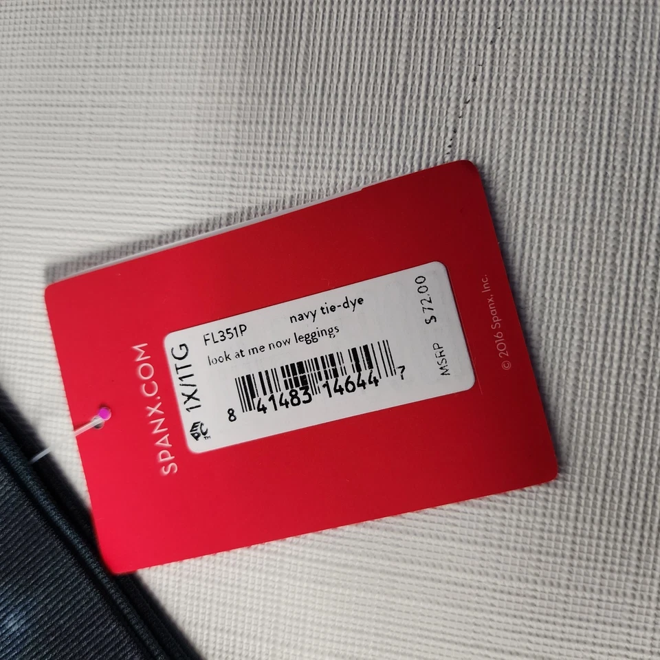 Leggings Spanx Look At Me Now Azul Marino Tie Dye Talla 1X Nuevos con Etiquetas Precio de venta sugerido por el fabricante 72 USD Foto 2 de 4