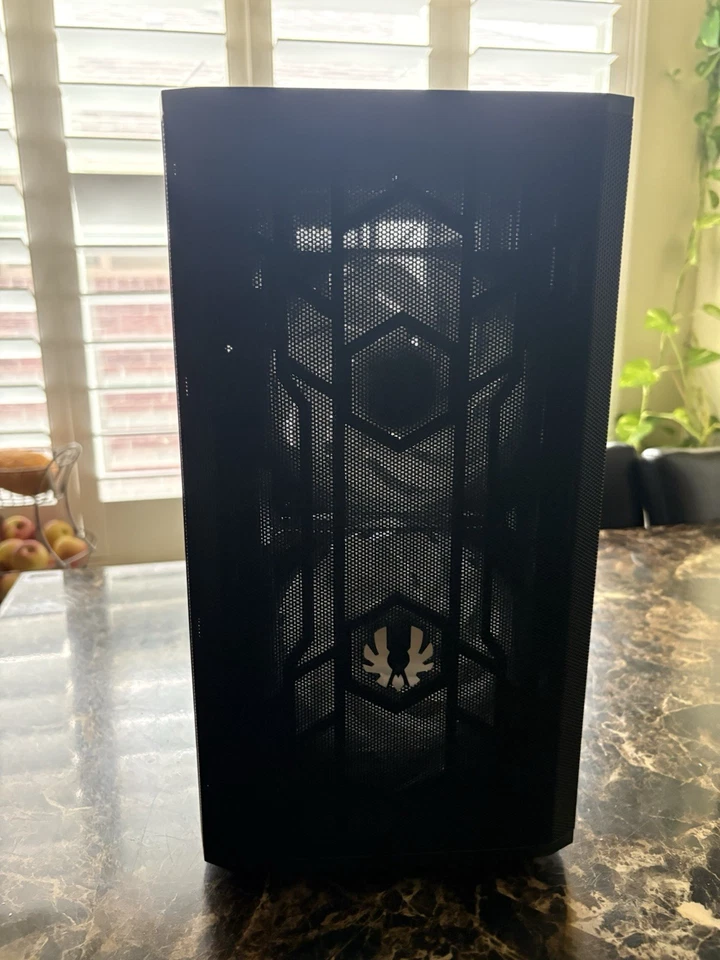 BitFenix Nova Mesh mATX Gaming Case ARGB Edition, Black - Image 2 of 2