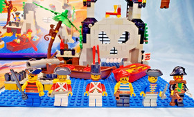 LEGO Vintage Pirates 6279 Skull Island Complete w/ Manual & Minifigures & Box