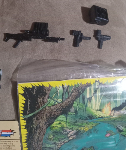 G.I. Joe Loose 100% Complete 2002 Sgt Stalker Version 2 With full File Card - Picture 5 of 10