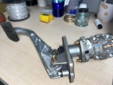 New Bendix E6 Foot Brake Air Valve P/N 5006808, A12-25657-000, FREE SHIPPING!