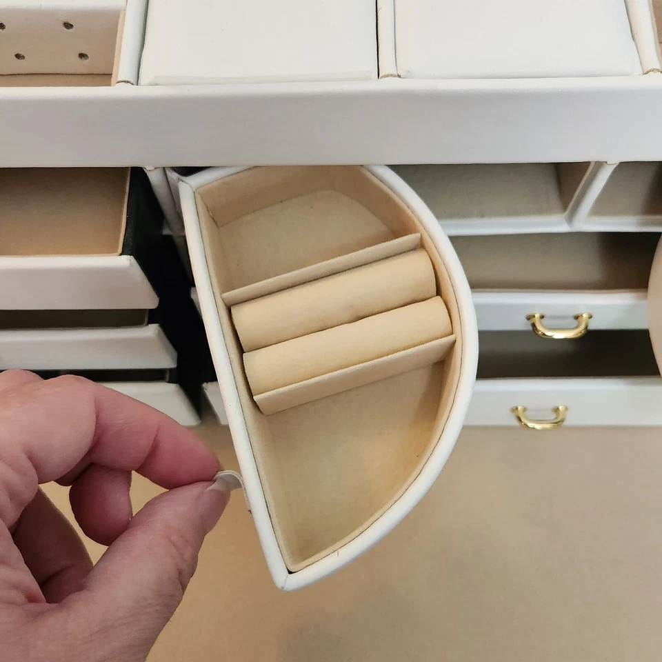Morelle & Co Leather Domed 3 Layer 7 Drawer White Jewelry Box Brass Locks Handle - Image 3 of 4