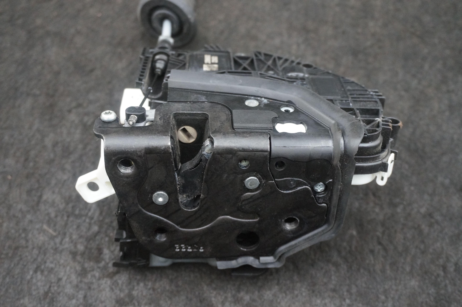 Front Right Door Latch Lock Actuator Assembly OEM 8X1837016E Audi R8 4S 2023
