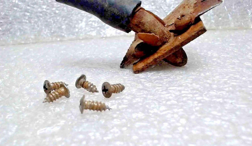 1967 Datsun родстер топливный бак локоть бампер болт и гайка двери алюминиевые винты - Изображение 4 из 4